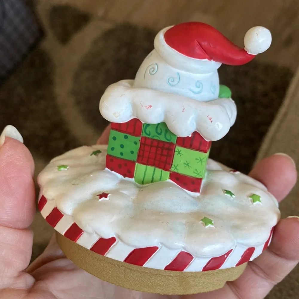New Set of 2 Yankee Candle Christmas Jar Toppers Santa Sleigh 1045659